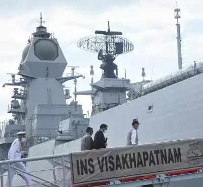 भारतीय नौसेना कर रही है देश के आर्थिक हितों की रक्षा