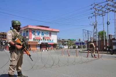 जम्मू-कश्मीर में सप्ताहांत कोरोना कर्फ्यू लगाया गया